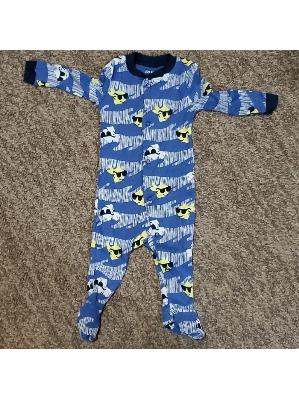 Onesie with feet size 3 to 6 months